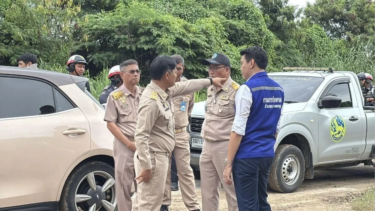 파타야 홍수로 침수된 거리와 발이 묶인 관광객들