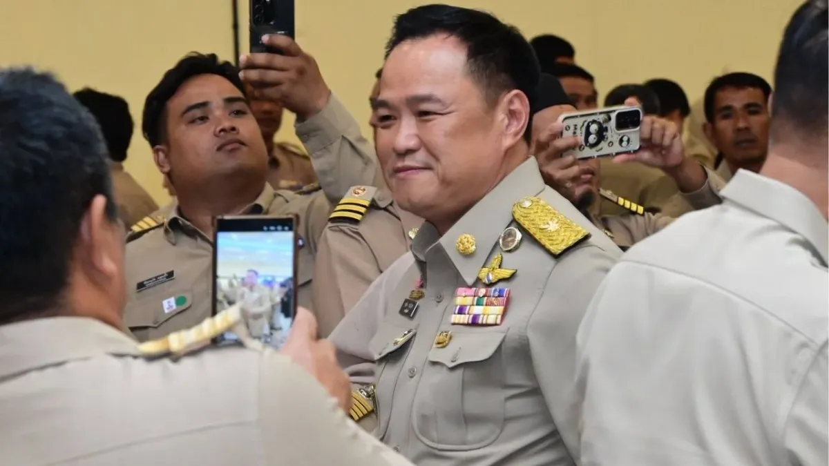 총리, 국모 장례식 준비 위해 정상회담 일정 연기