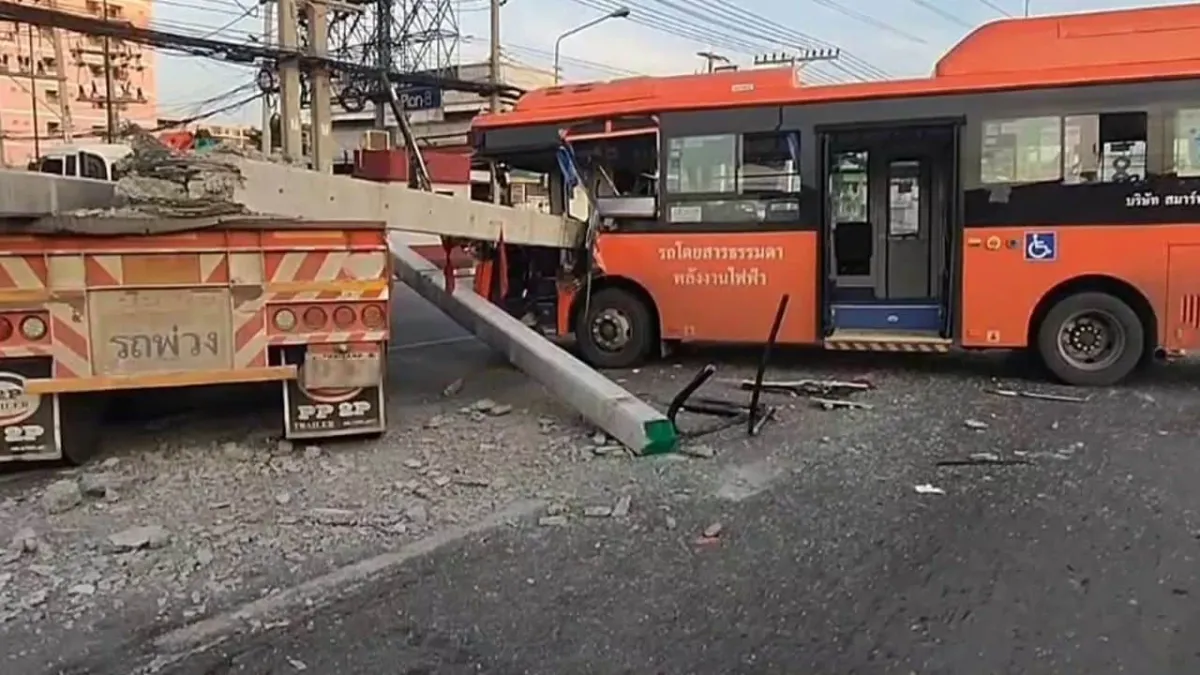 방콕 인근 버스-트럭 충돌 사고로 2명 부상
