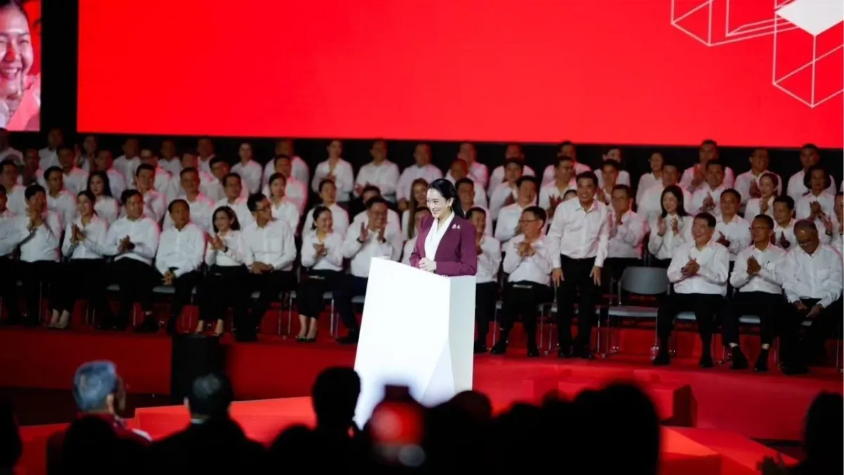 파에톤탄 신나왓라 푸어타이당 대표 사퇴