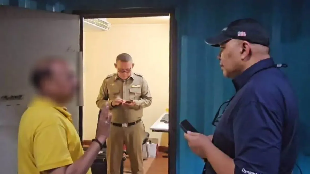 파타야 호텔에서 트랜스젠더 2명이 인도 남성에게 화학물질을 뿌리고 공격 및 강도