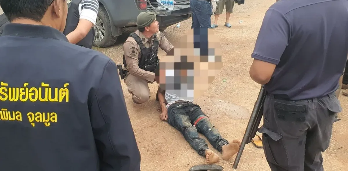 태국 춤폰에서 M16 소총으로 이웃 살해한 남성 체포