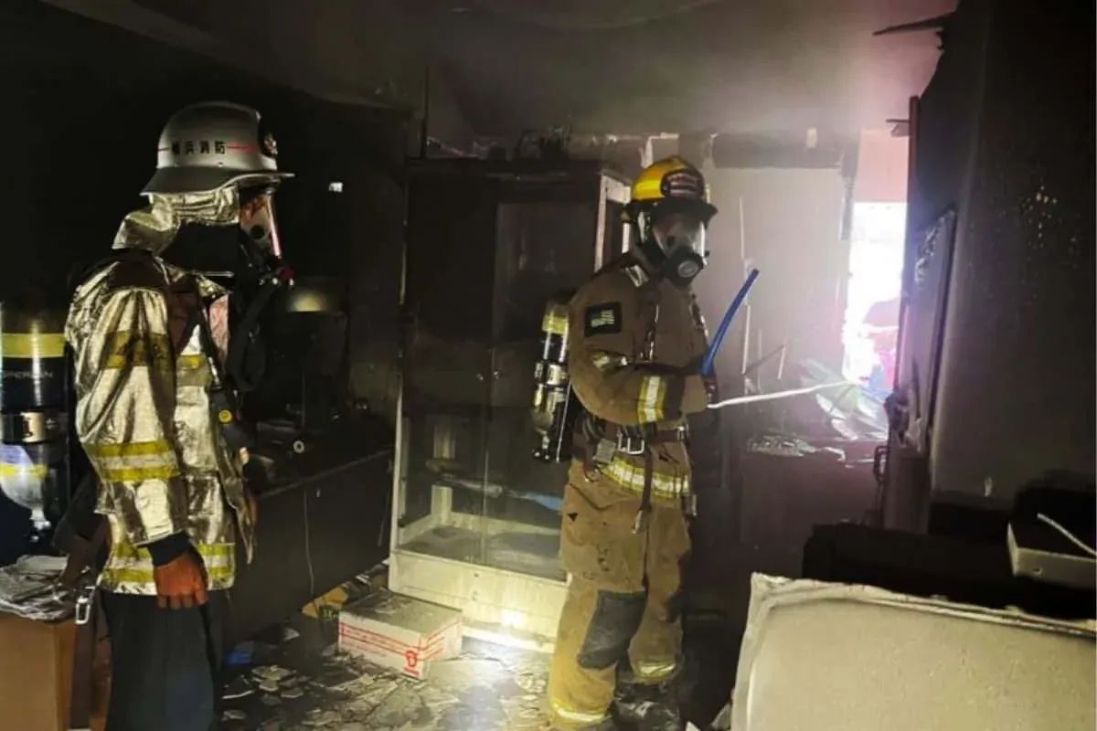 방콕 수쿰윗 오피스 빌딩 화재로 미국인 관광객 2명 부상