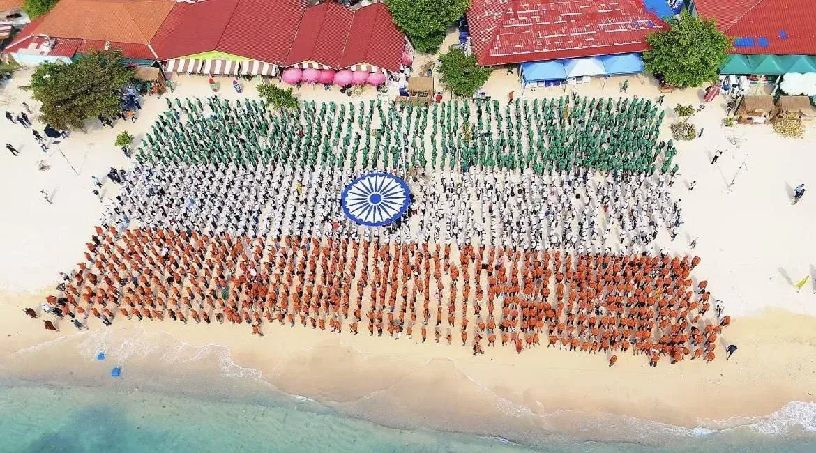 인도 부동산 딜러 2,500명, 태국에서 기네스 기록 도전하며 관광 활성화
