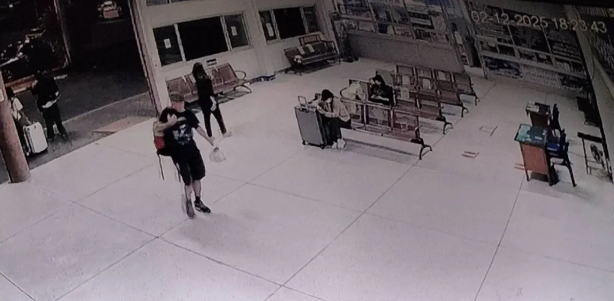 트랏 버스터미널에서 막차 놓친 덴마크 관광객 소동