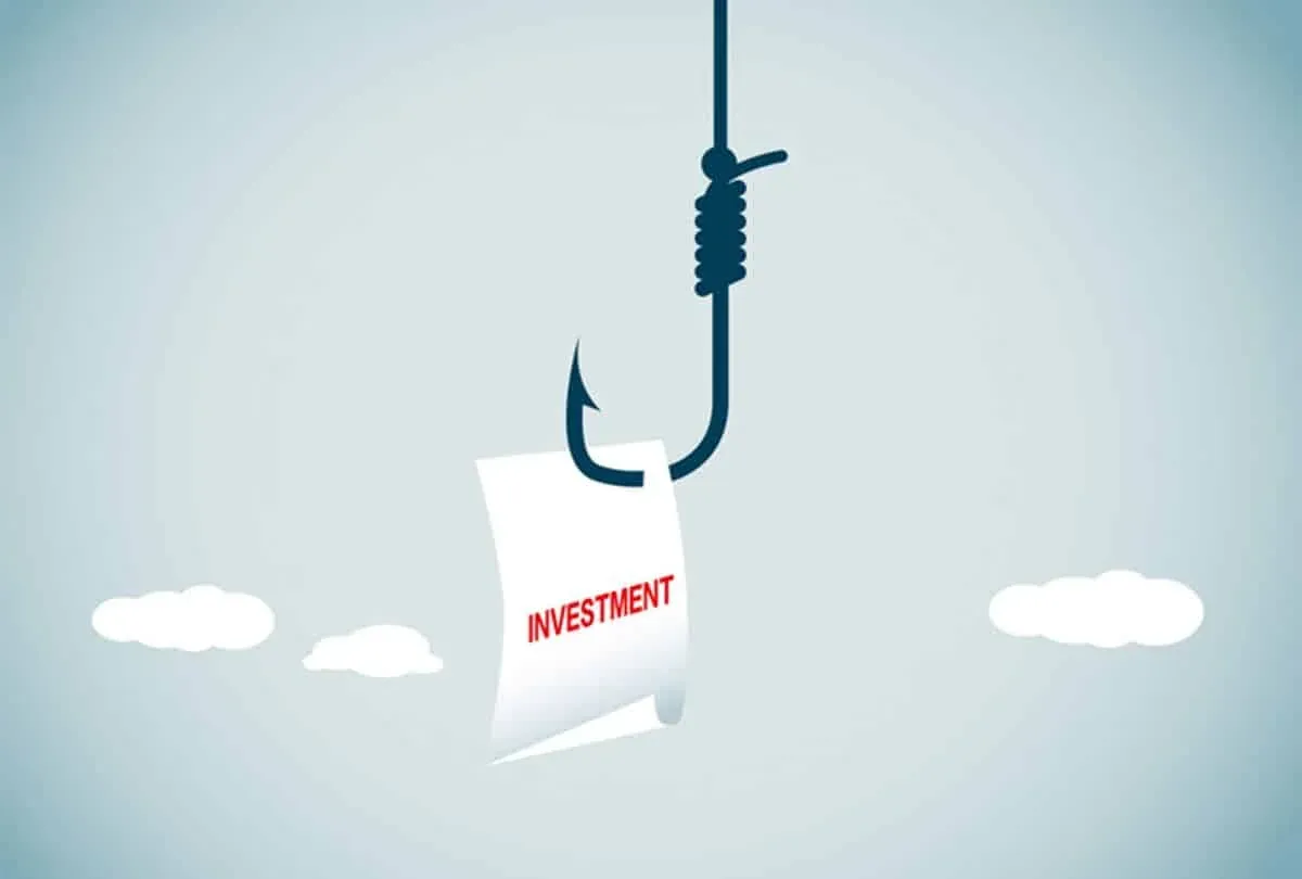 영국인 남성과 태국 여성들, 3억 바트 투자 사기 혐의로 체포