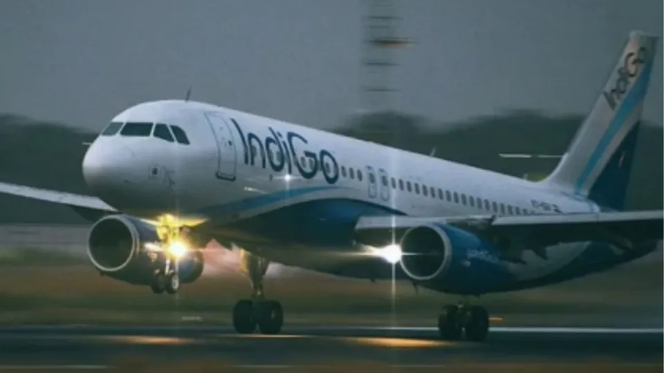 푸켓행 인디고 항공편, 폭탄 위협으로 체나이로 긴급 회항