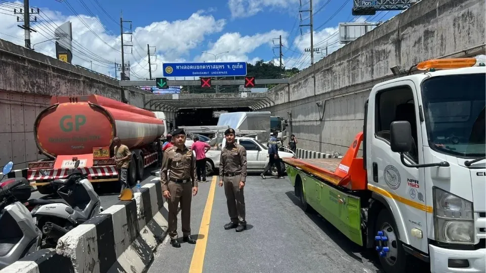 푸켓 지하차도에서 15대 연쇄 추돌사고로 교통 마비
