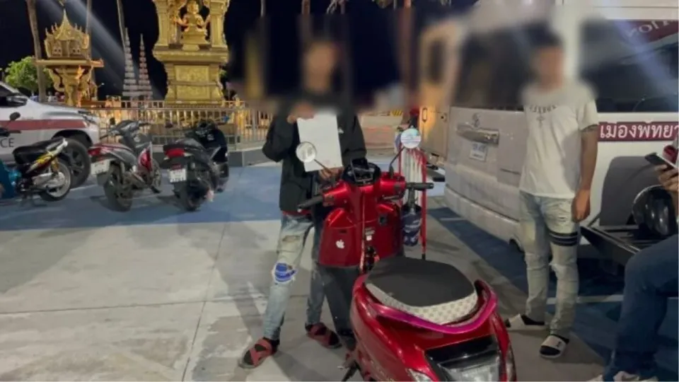 10대 갱단이 파타야에서 볼트 운전자 야간 습격