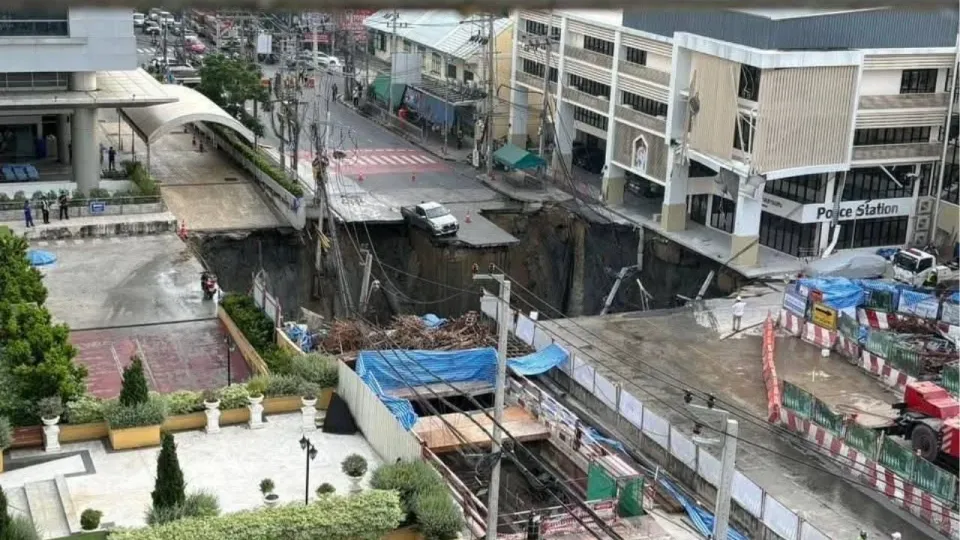 방콕 삼센로드 물 누수 사고, 당국 "안전하다" 발표