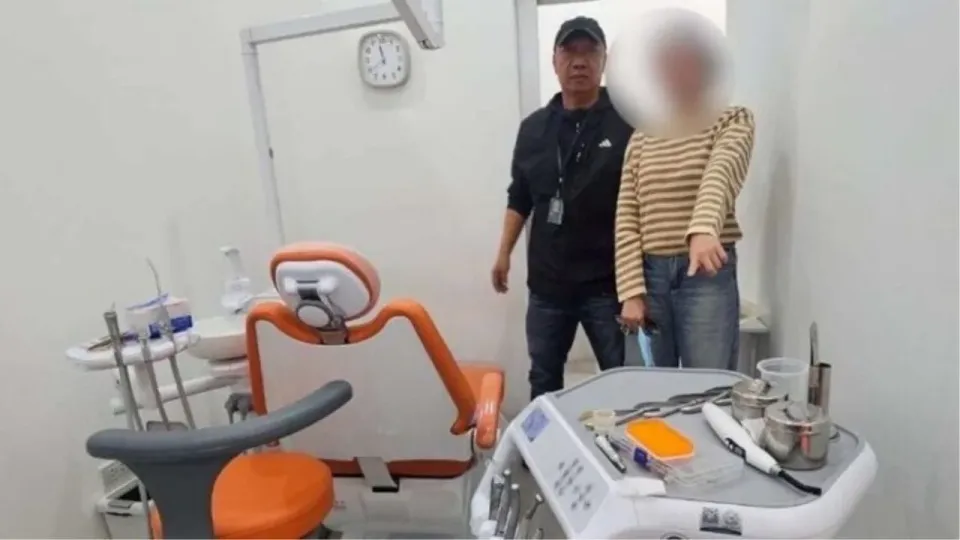 라용에서 무면허 치과의가 1,000명의 환자를 치료한 후 체포