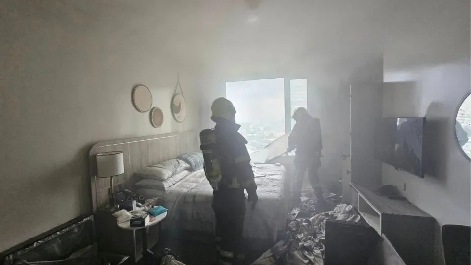 방콕 호텔 11층서 화재 발생, 투숙객 전원 안전하게 대피