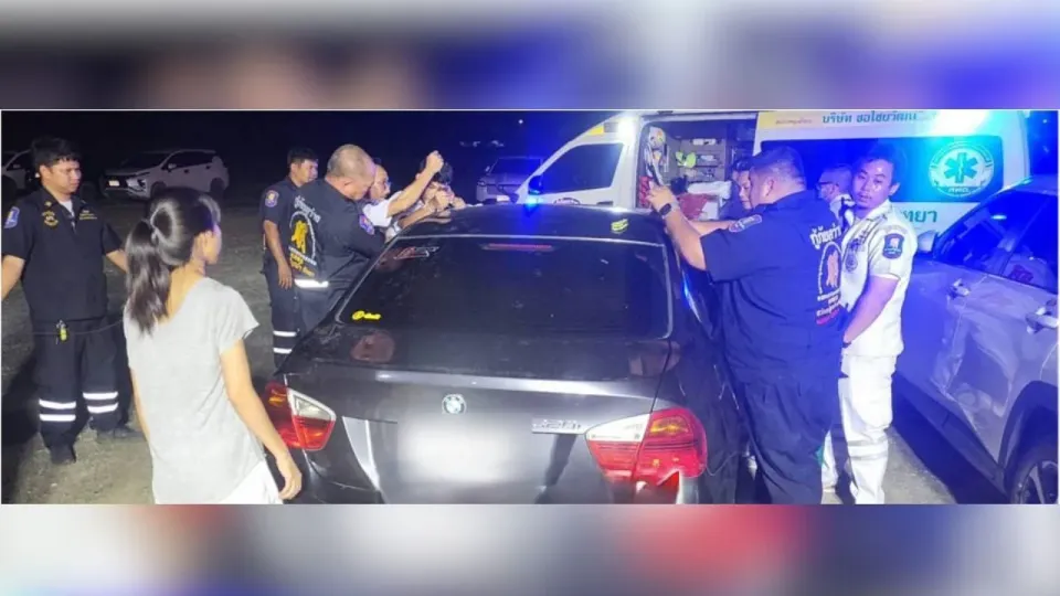 파타야 BMW에 갇힌 유아 남매, 30분 만에 극적 구조