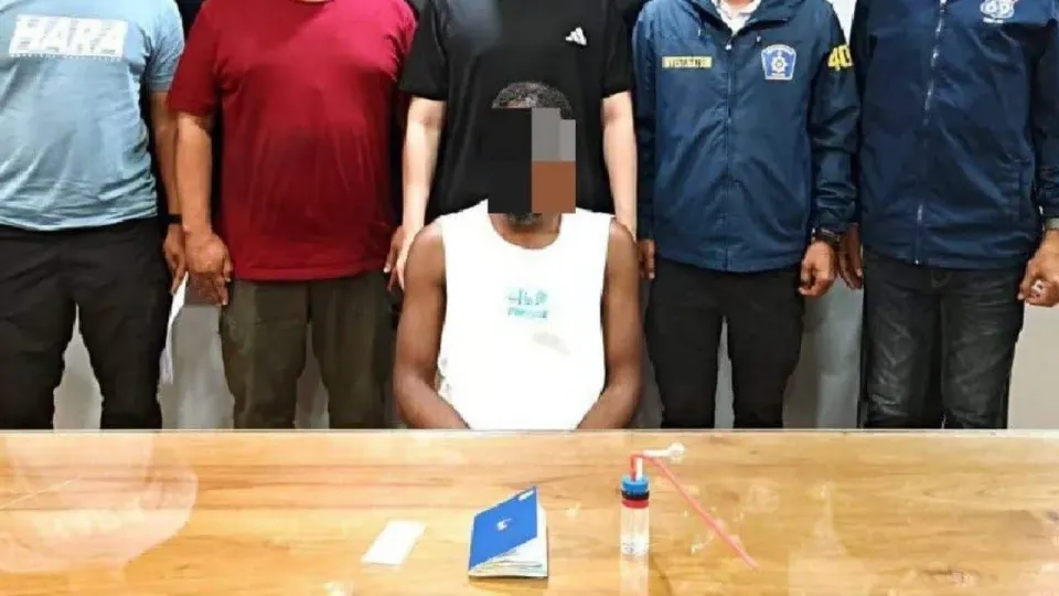 푸껫에서 필로폰 소지 및 비자 초과체류로 체포된 쿠웨이트인