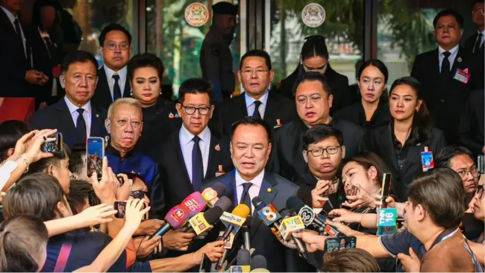 태국 정부, 시리킷 왕비 추모 기간 민간 행사 금지 부인