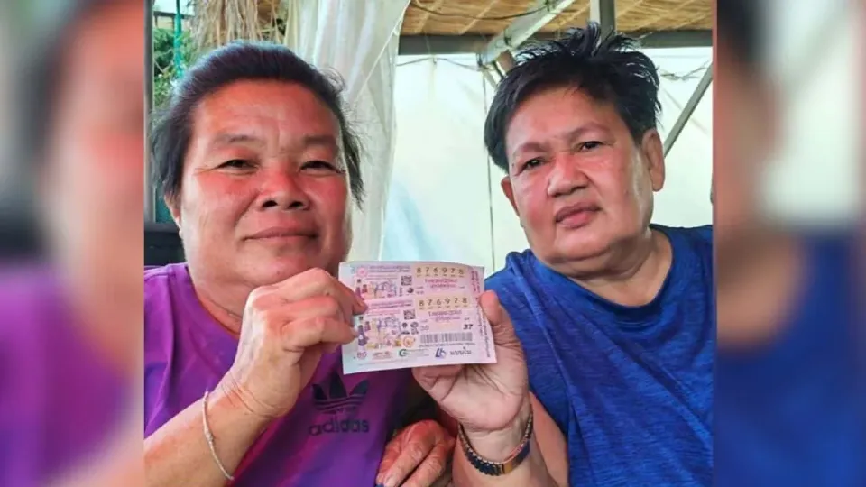 태국 중부의 겸손한 화환 판매상, 1,200만 바트 복권 당첨