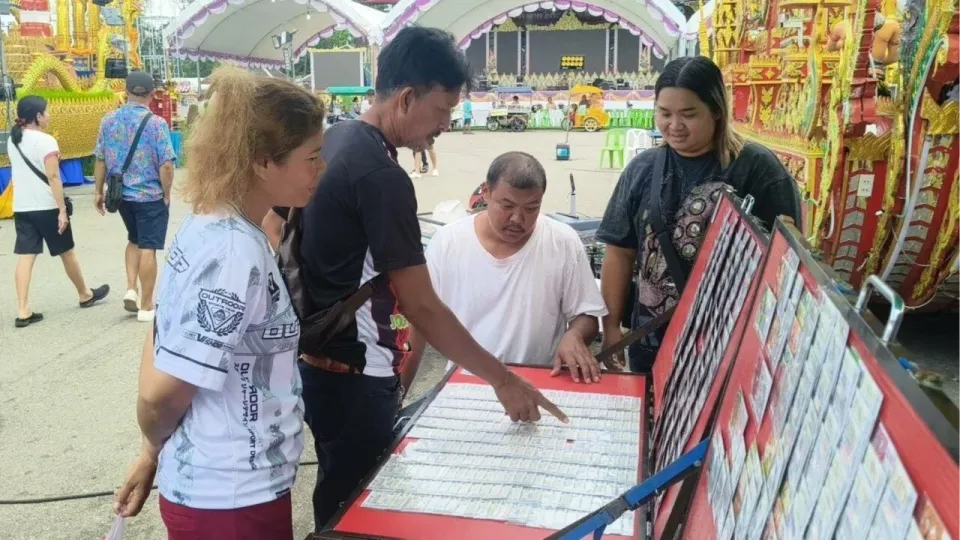 태국 남부 차크 프라 축제, 복권 번호 열풍 일으켜
