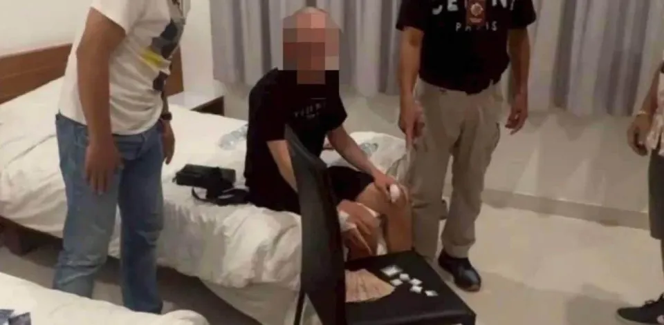 푸켓에서 QR코드 마약 판매 조직 러시아인 2명 연쇄 체포