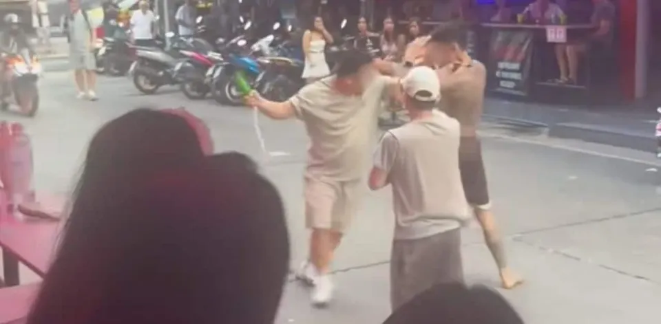 파타야에서 라이브 스트리밍으로 인한 한국인-중국인 폭력 충돌