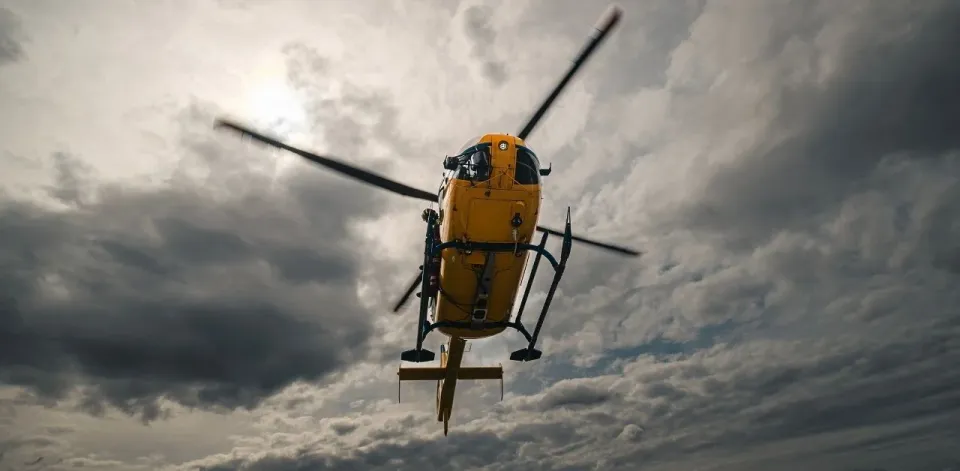 핫야이 홍수 현장, 헬기 추락설로 혼란 가중