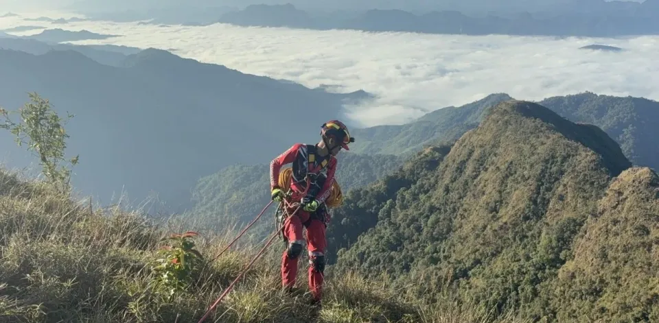 태국 탁 지방 200m 절벽에서 추락한 22세 여성 사망