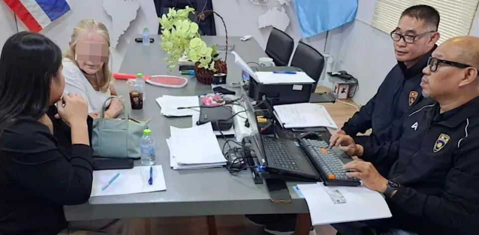 코사무이 영국인 바 불법 운영 적발, 태국인 명의 차용