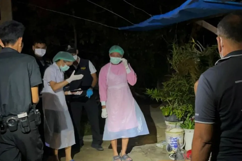 태국 팟탈룽, 쓰레기 트럭 운전사가 이웃 총격 살해