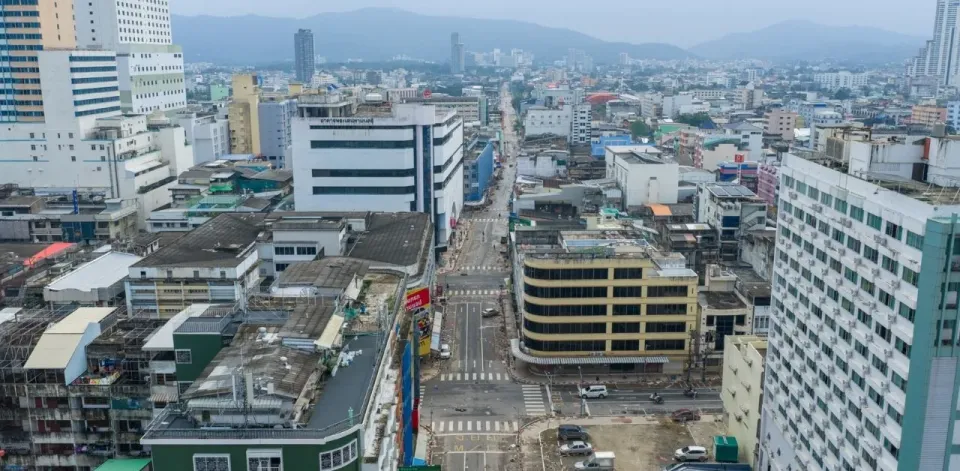 태국 송클라 홍수 사망자 65명 확인, 정부 발표 논란 일파만파