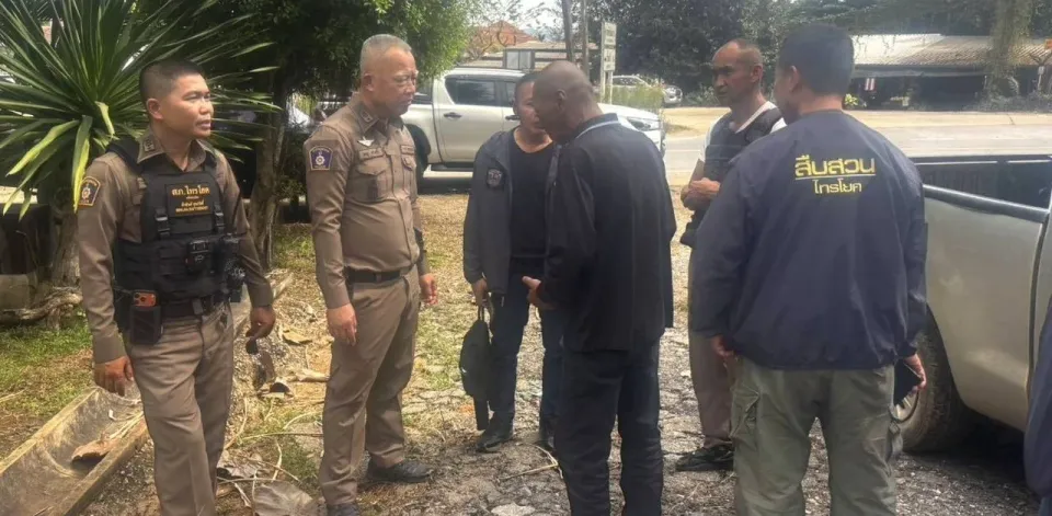 태국 칸차나부리에서 전직 승려가 여성 납치 및 총기 난사로 체포