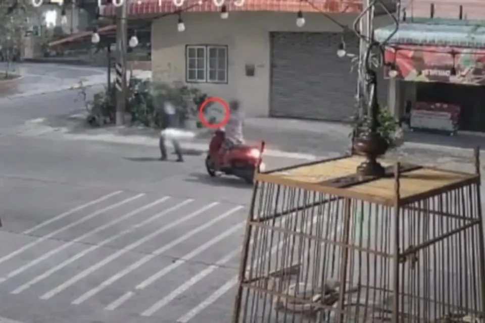 춘부리 거리 언쟁 후 10대 총격범, 경찰에 자수